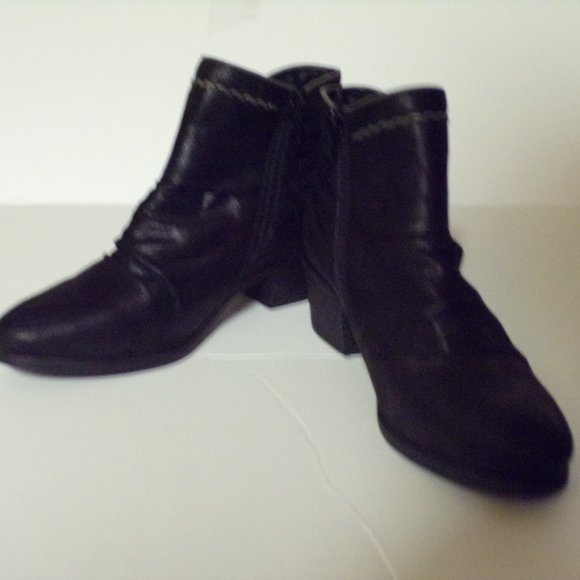 Baretraps Womens Bethany Black Ankle Booties Shoe - Picture 5 of 9